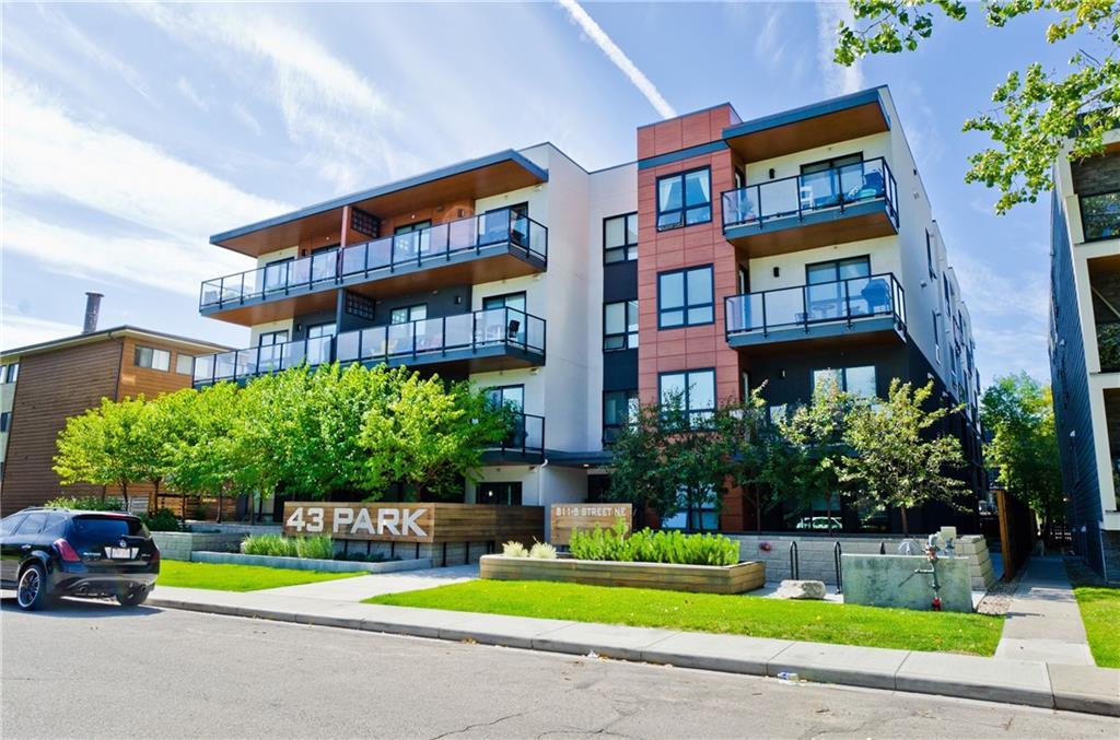 811 5 Street - Photo 1