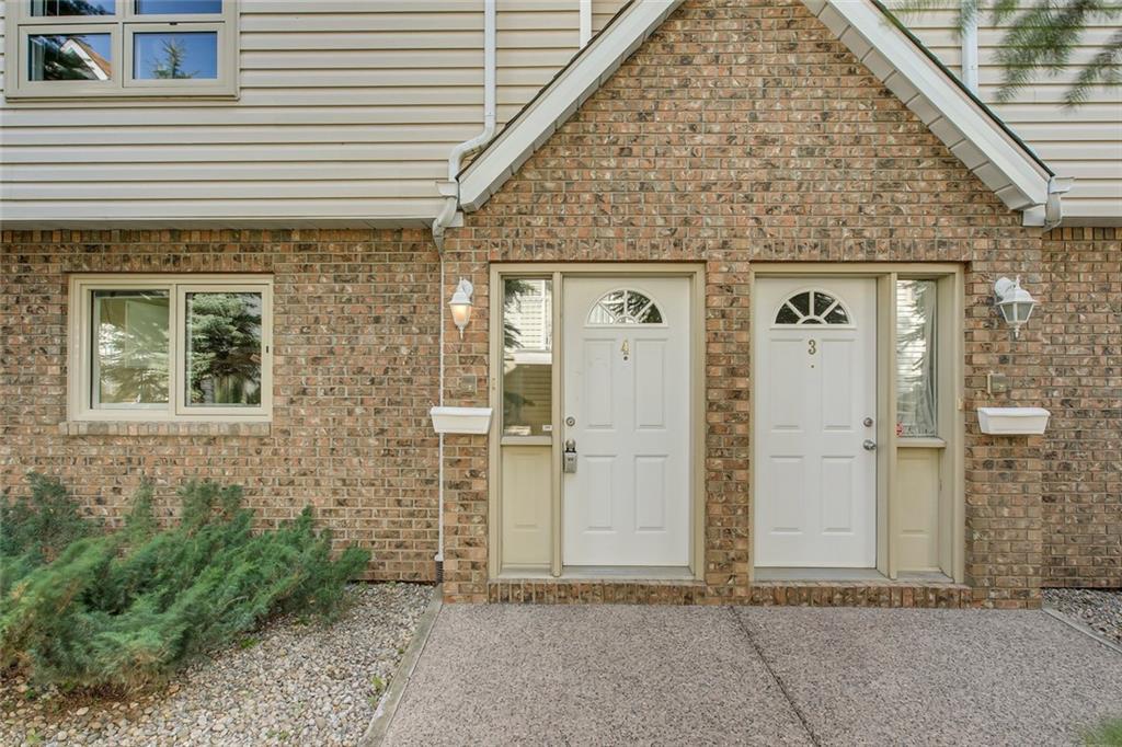 119 23 Avenue - Photo 1