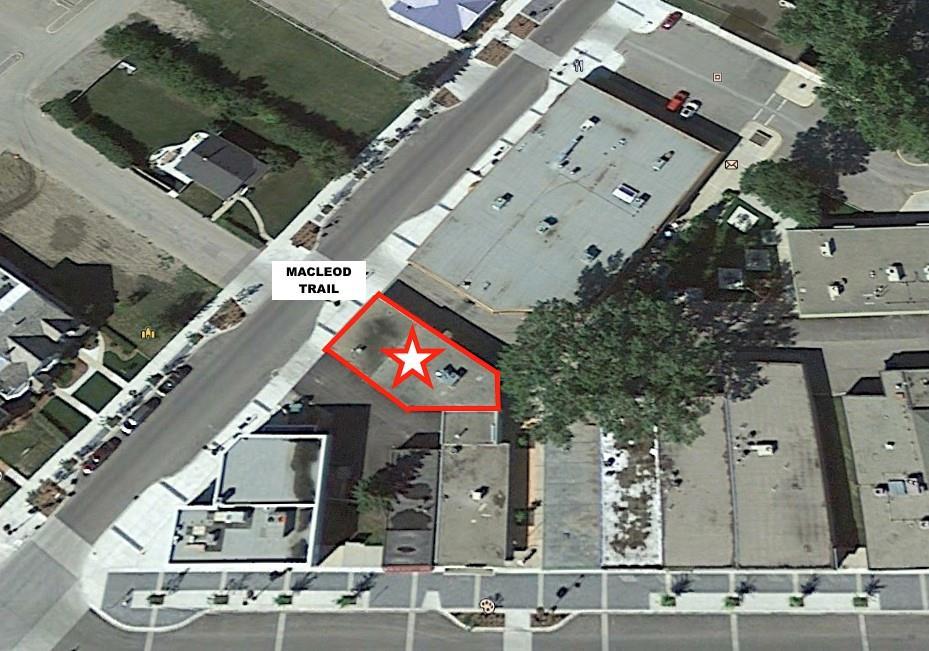 143 Macleod Trail - Photo 1