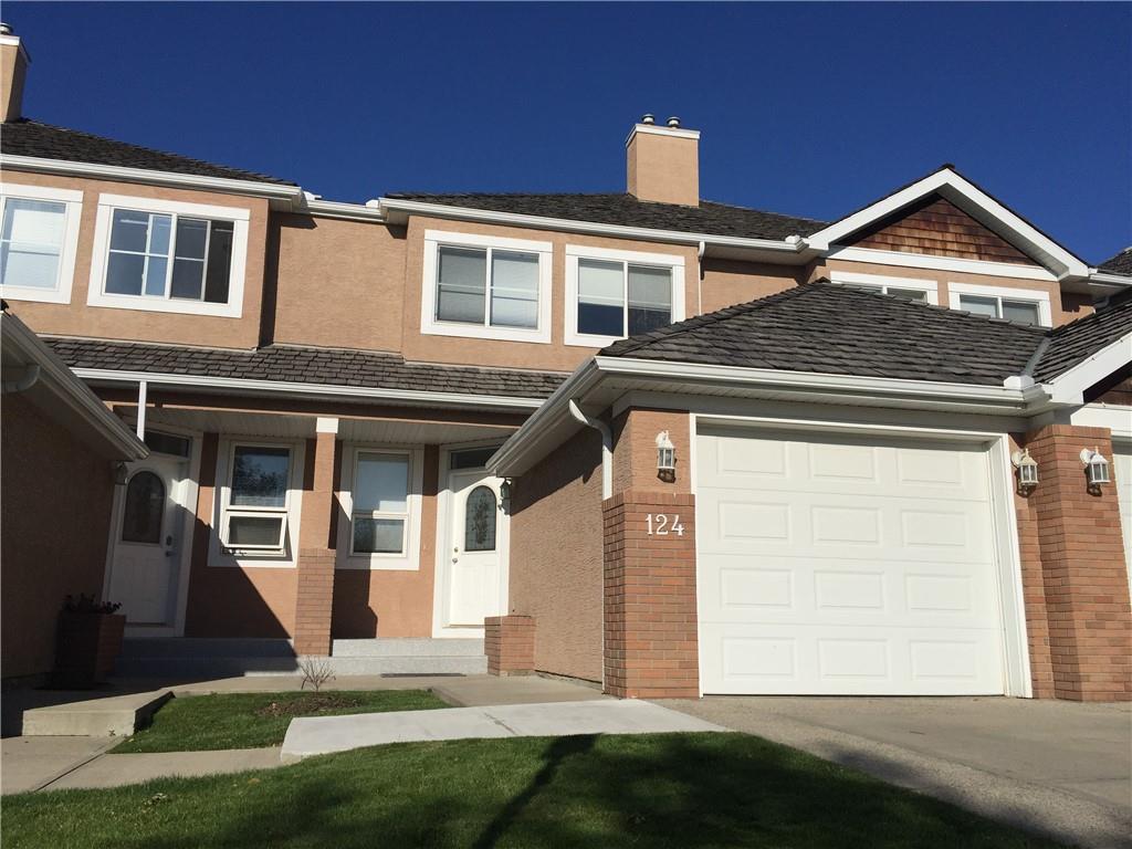 124 Royal Manor - Photo 1
