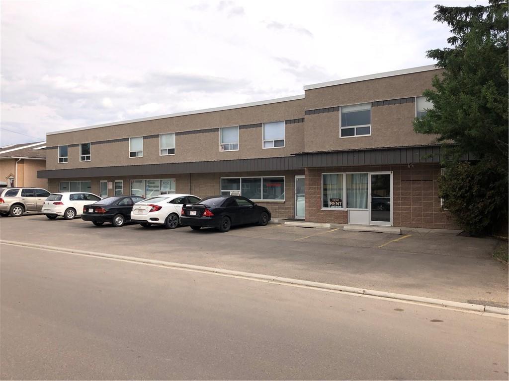 121 8 Avenue - Photo 1