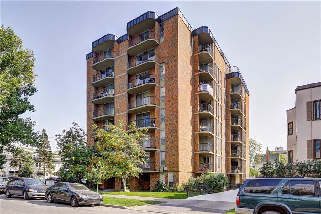 317 14 Avenue - Photo 1