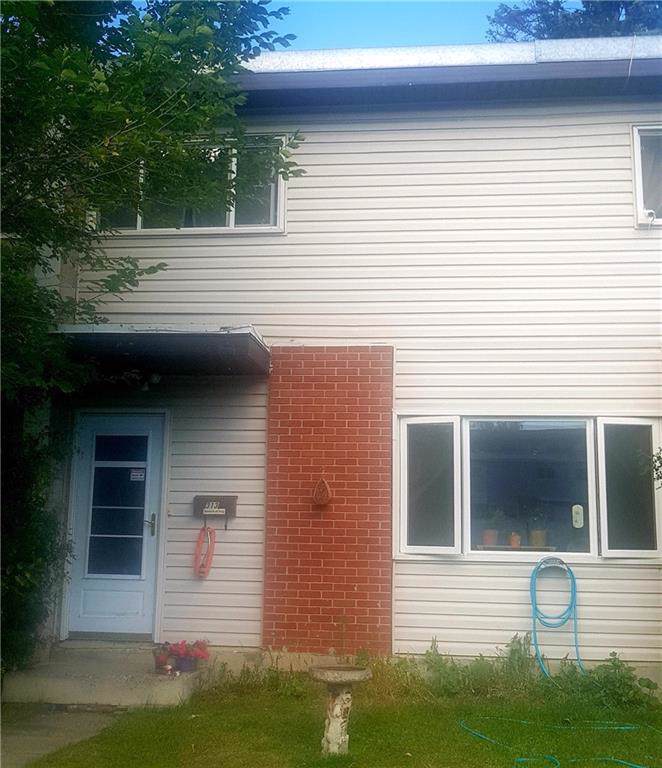 313 Goddard Avenue - Photo 1