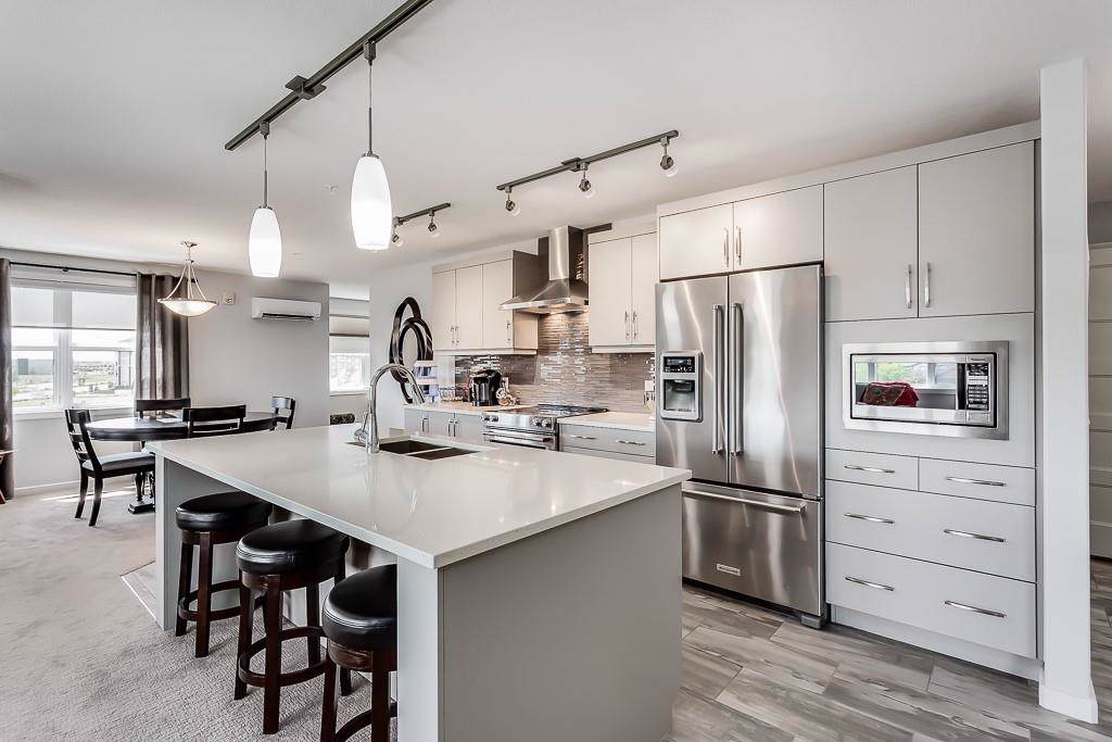 10 Market Boulevard - Photo 1