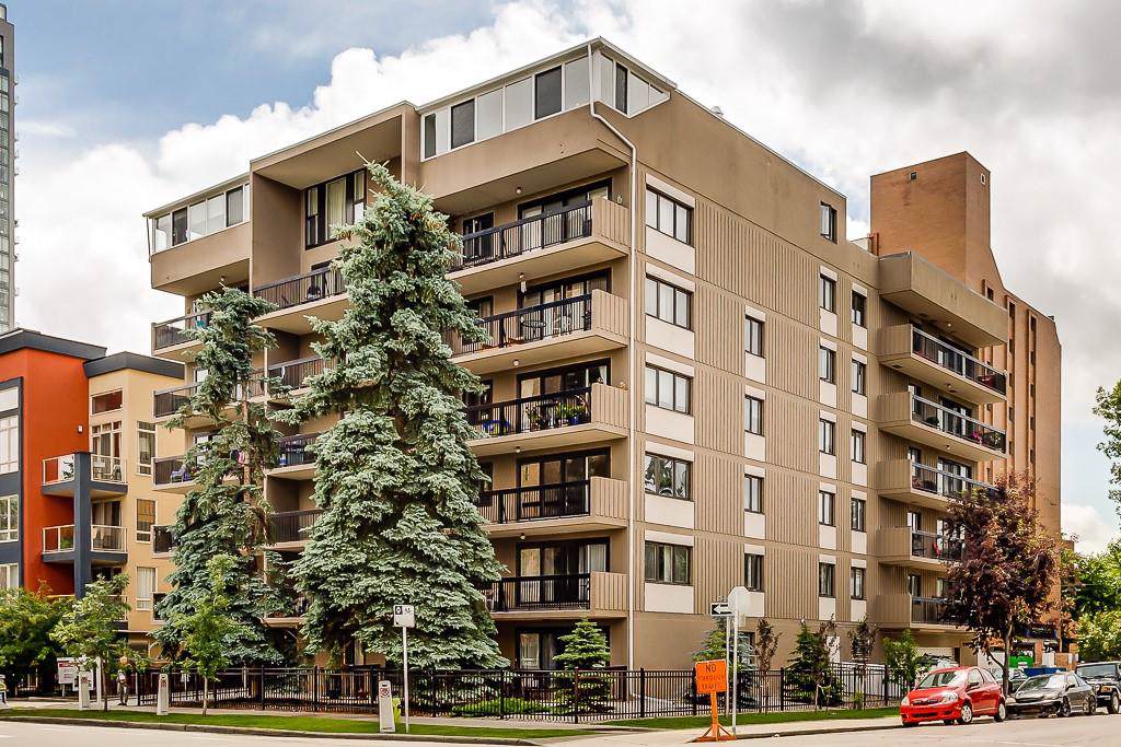 1033 15 Avenue - Photo 1