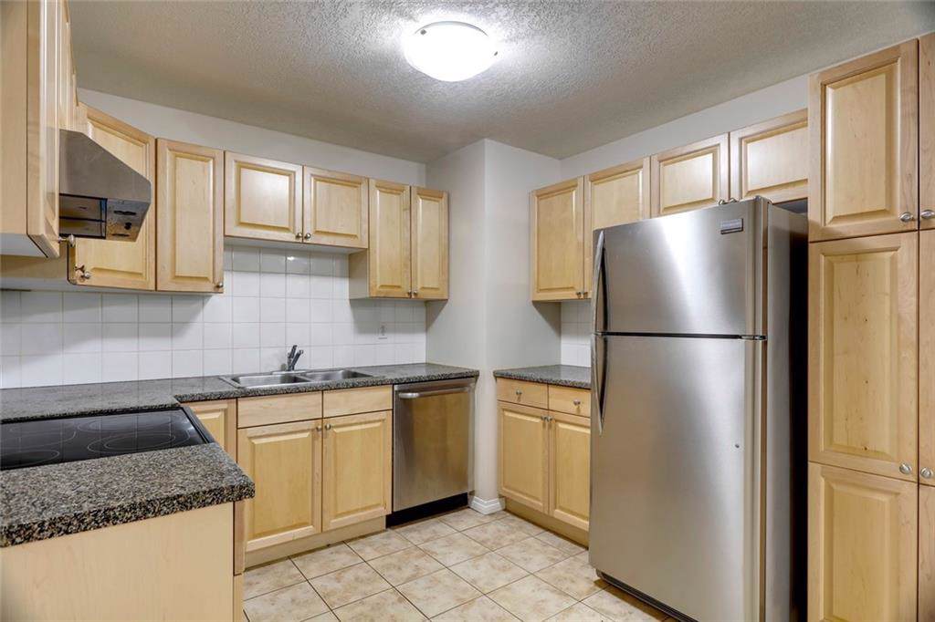 1528 11 Avenue - Photo 1