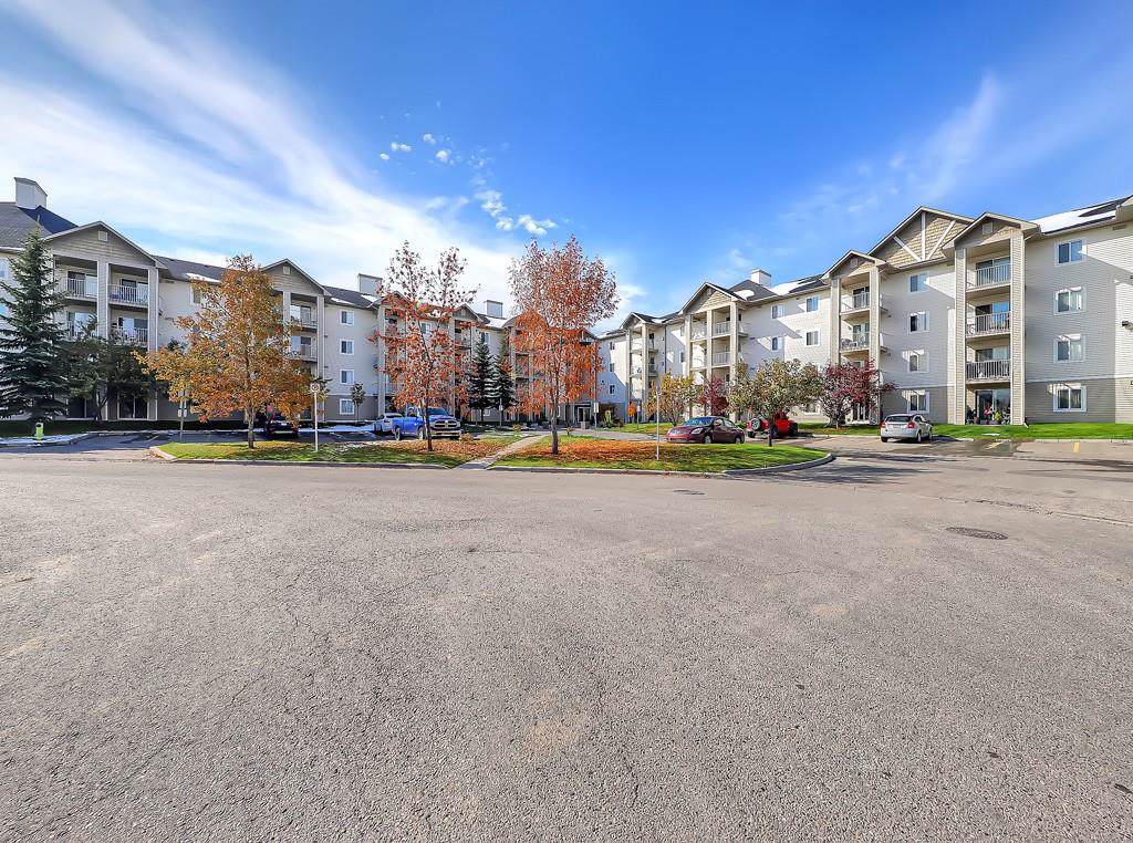 1717 60 Street - Photo 1