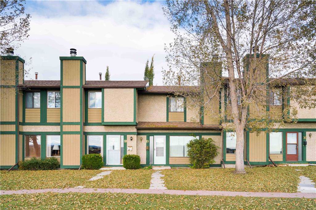7166 18 Street - Photo 1