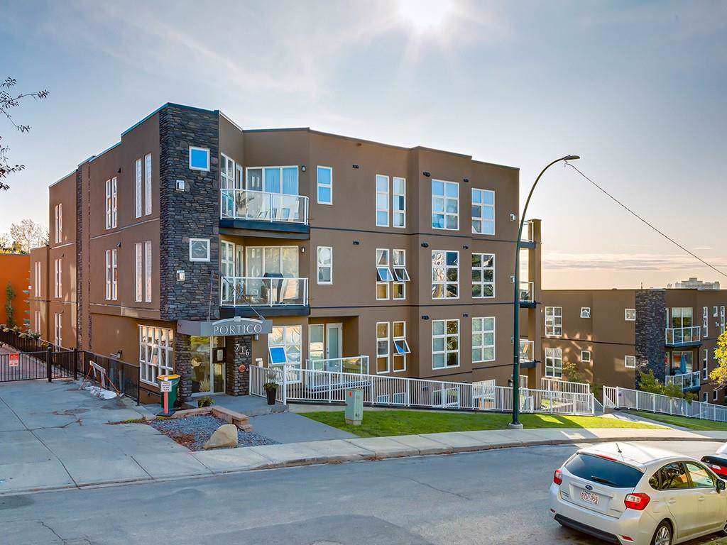 716 5 Street - Photo 1