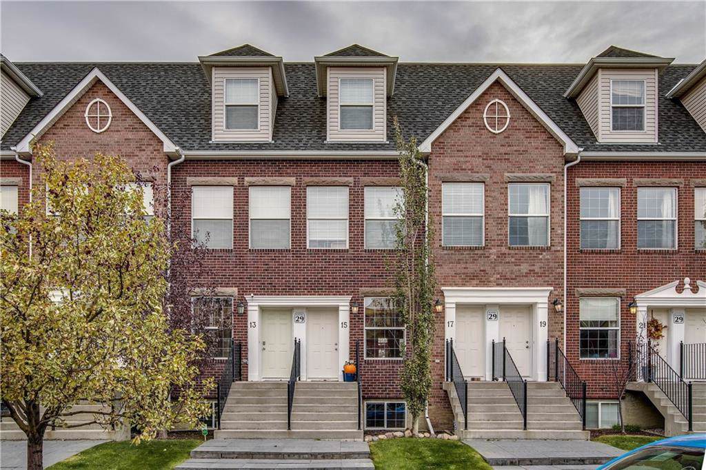 29 Springborough Boulevard - Photo 1
