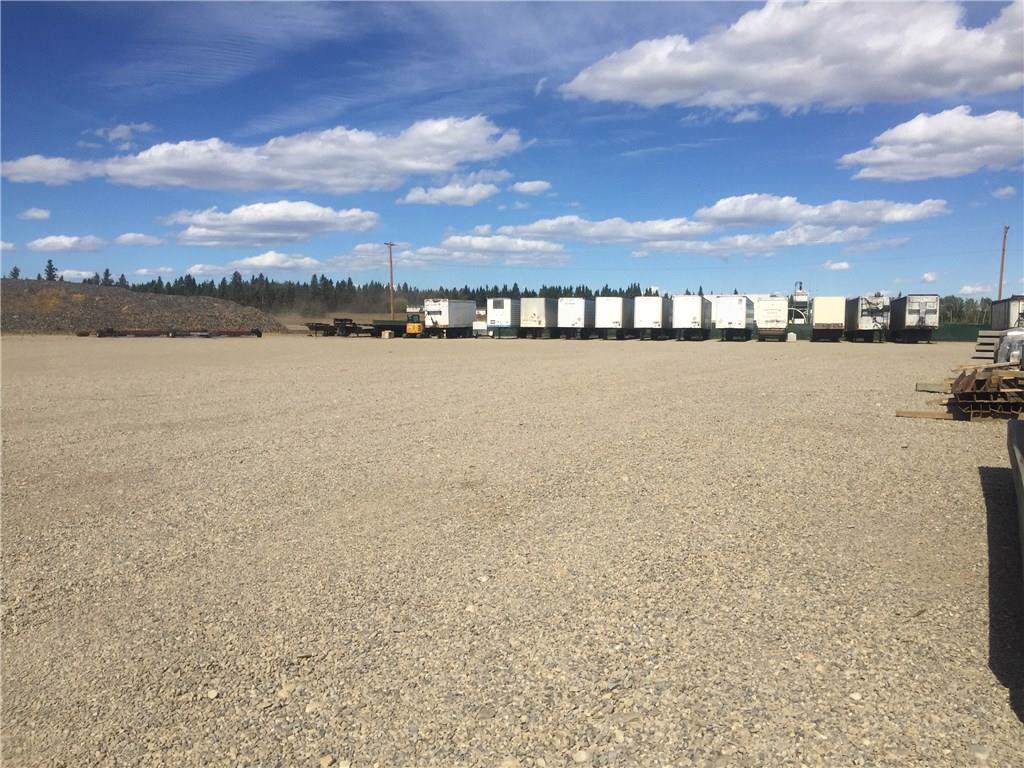 31-32352 Range Road 42 - Photo 1