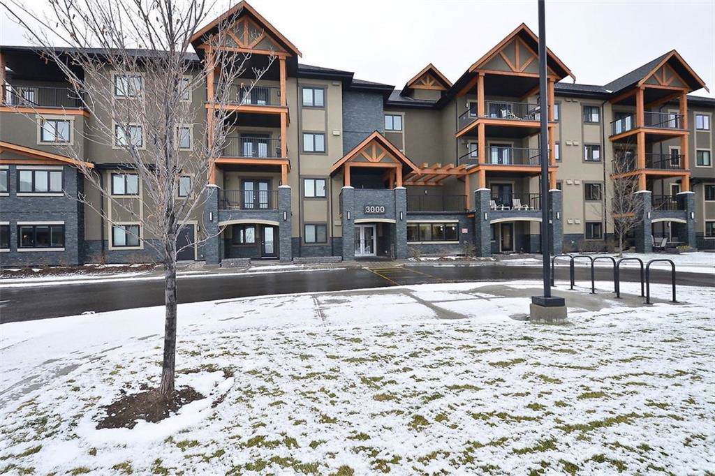 402 Kincora Glen Road - Photo 1
