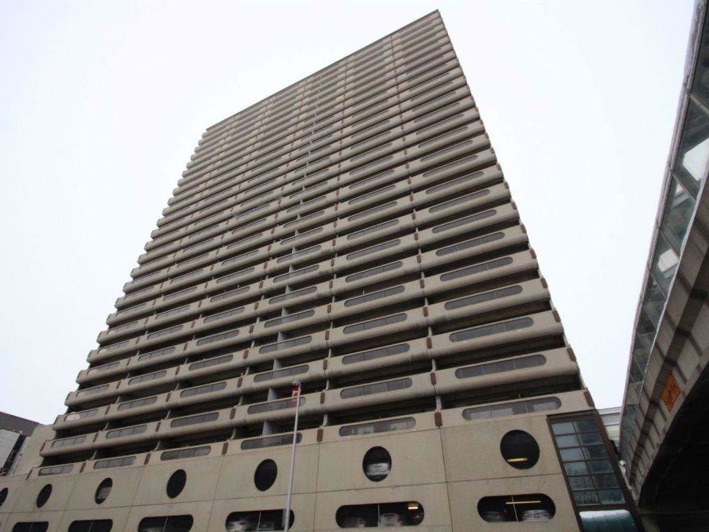 221 6 Avenue - Photo 1