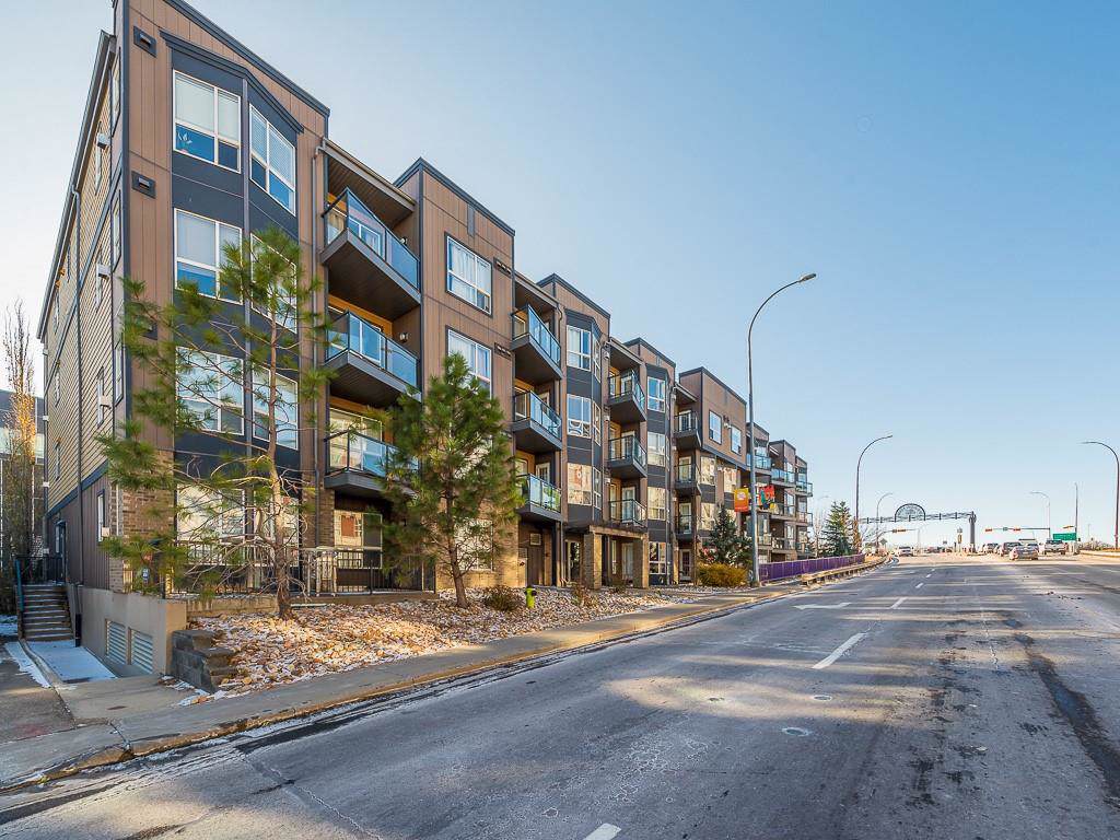 2420 34 Avenue - Photo 1