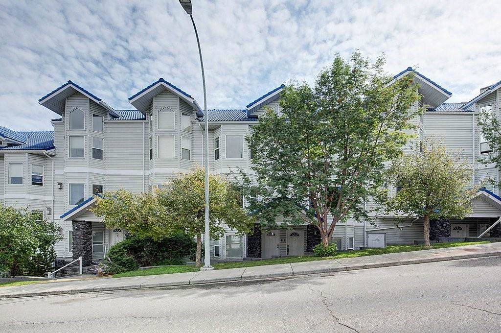 1441 23 Avenue - Photo 1
