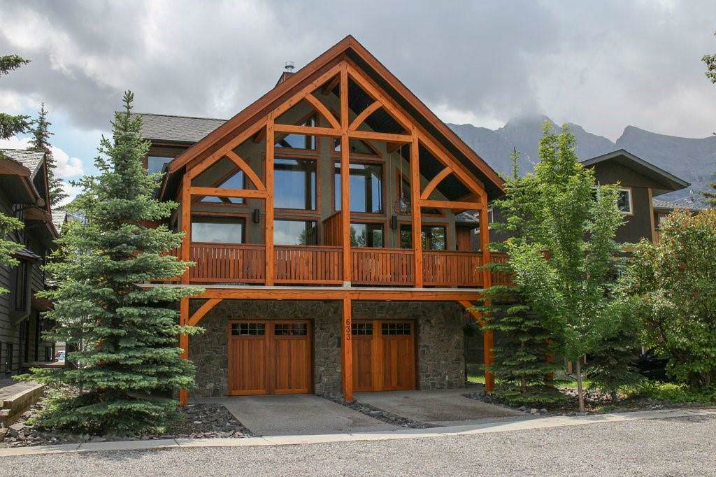 633 4th Street - Photo 1