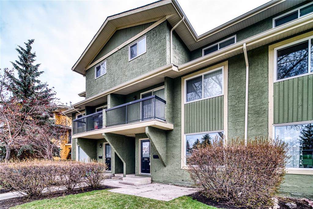2200 Woodview Drive - Photo 1
