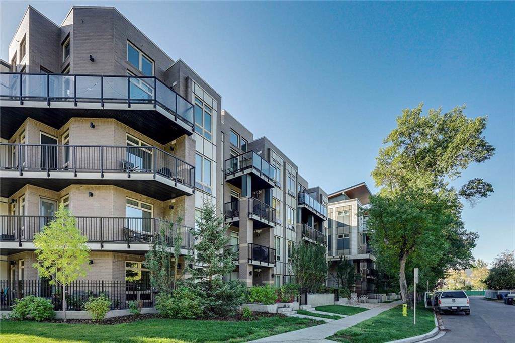 823 5 Avenue - Photo 1