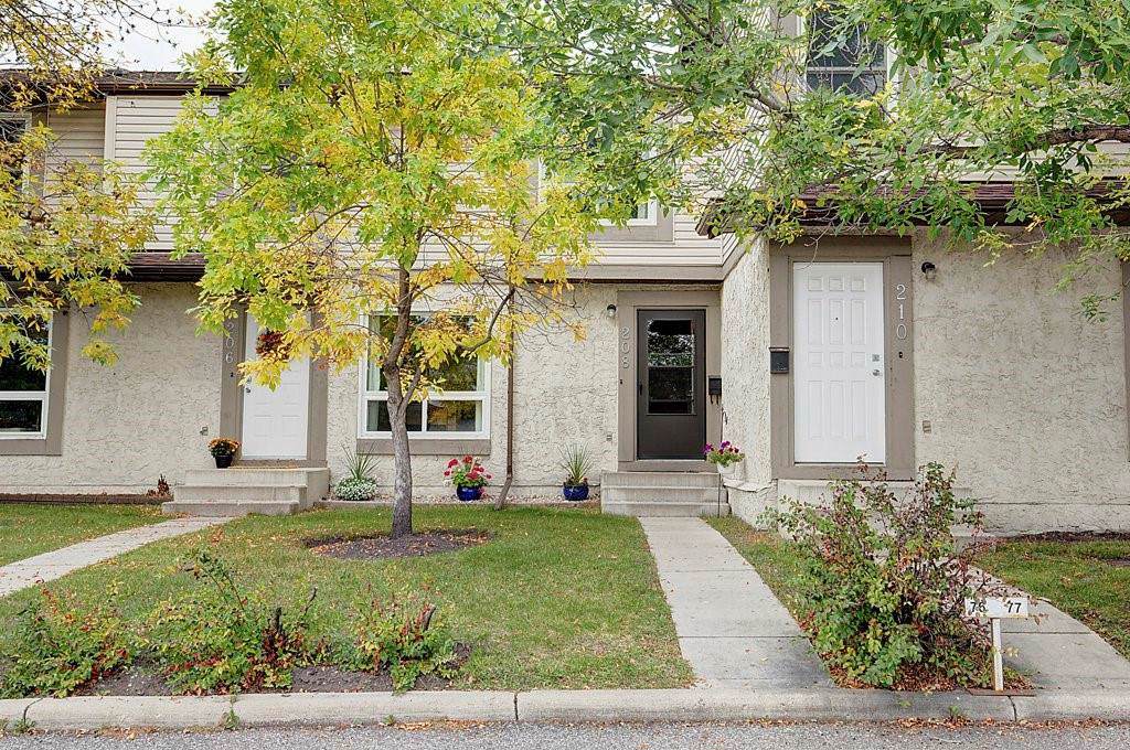 208 Deerpoint Lane - Photo 1