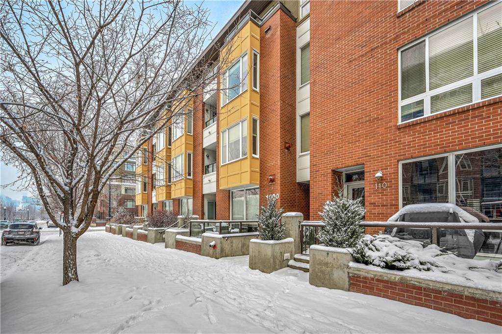 1000 Centre Avenue - Photo 1
