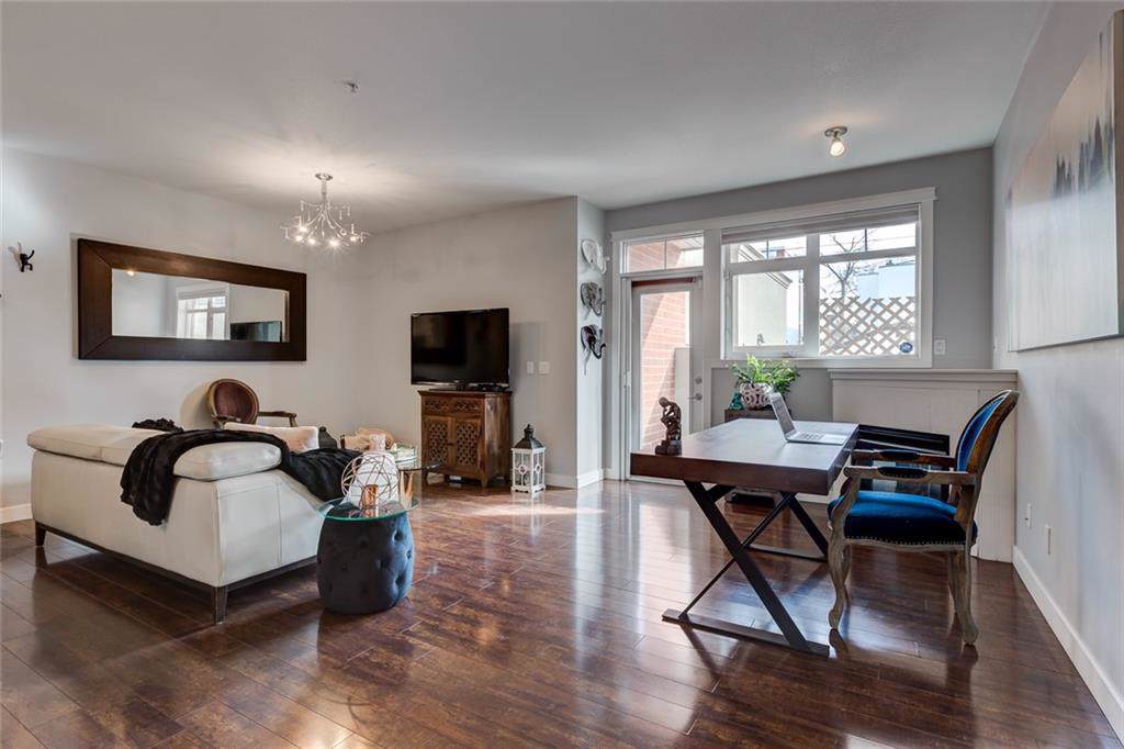 303 19 Avenue - Photo 1