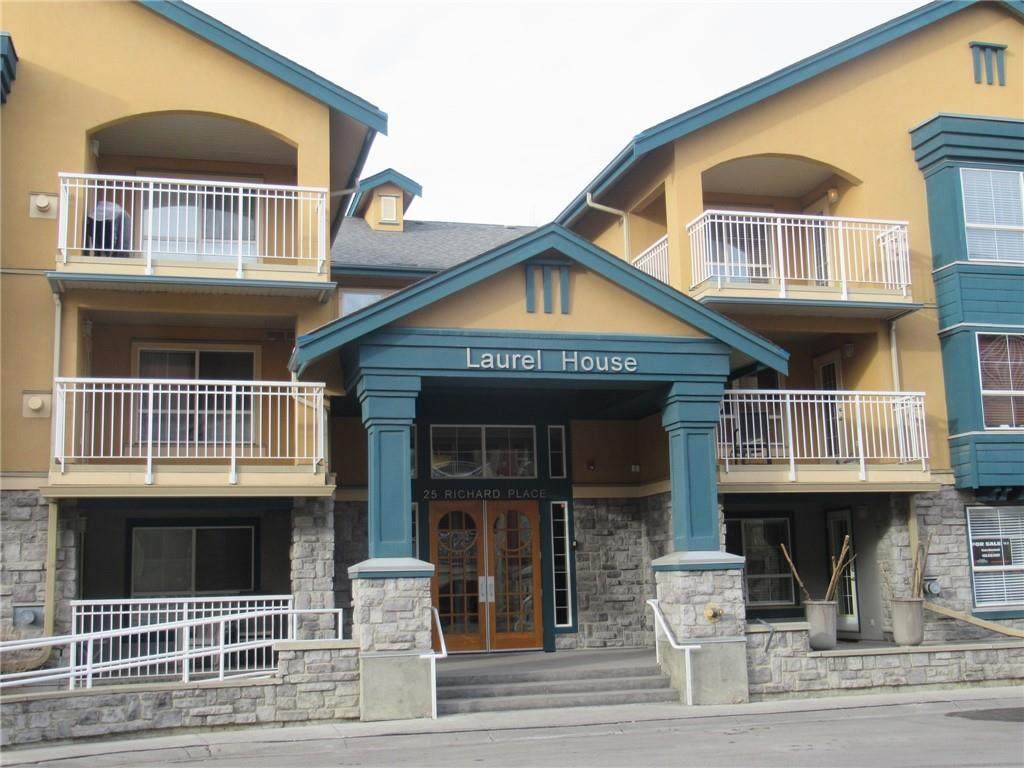 25 Richard Place - Photo 1