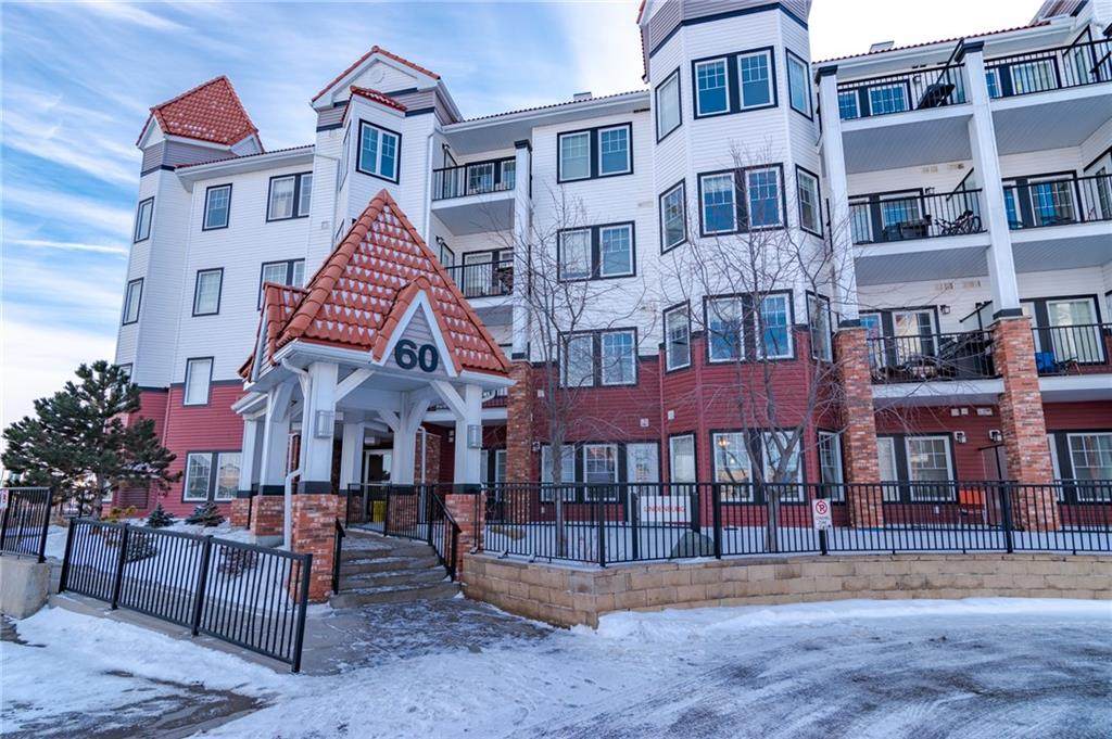 60 Royal Oak Plaza - Photo 1