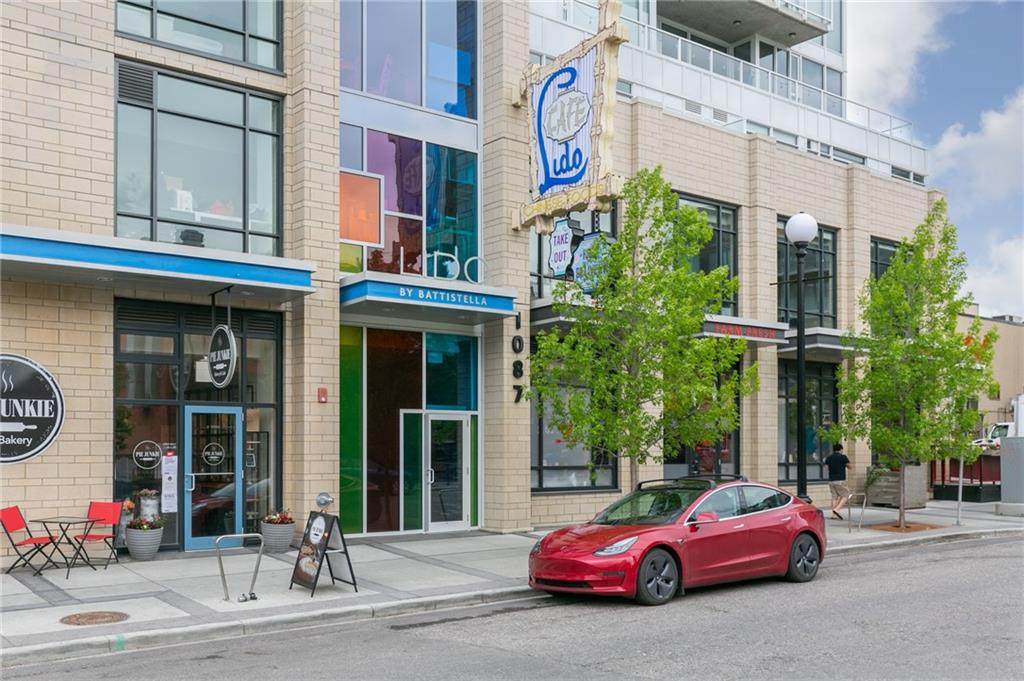 1087 2 Avenue - Photo 1