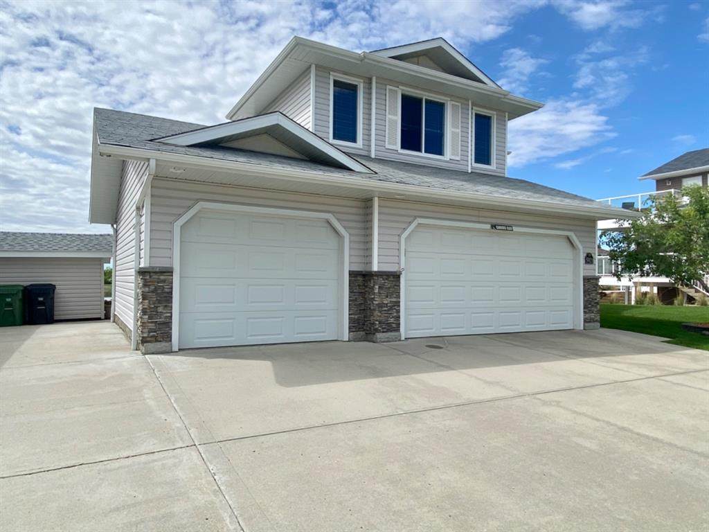 5921 28 Avenue - Photo 1