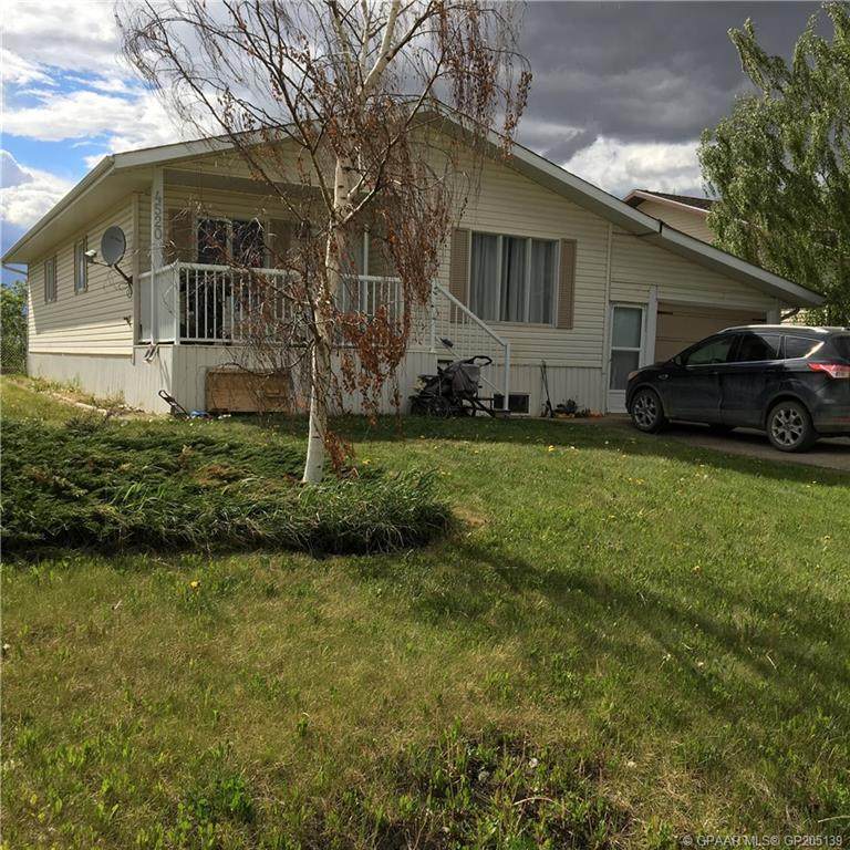 4520 44 Street - Photo 1