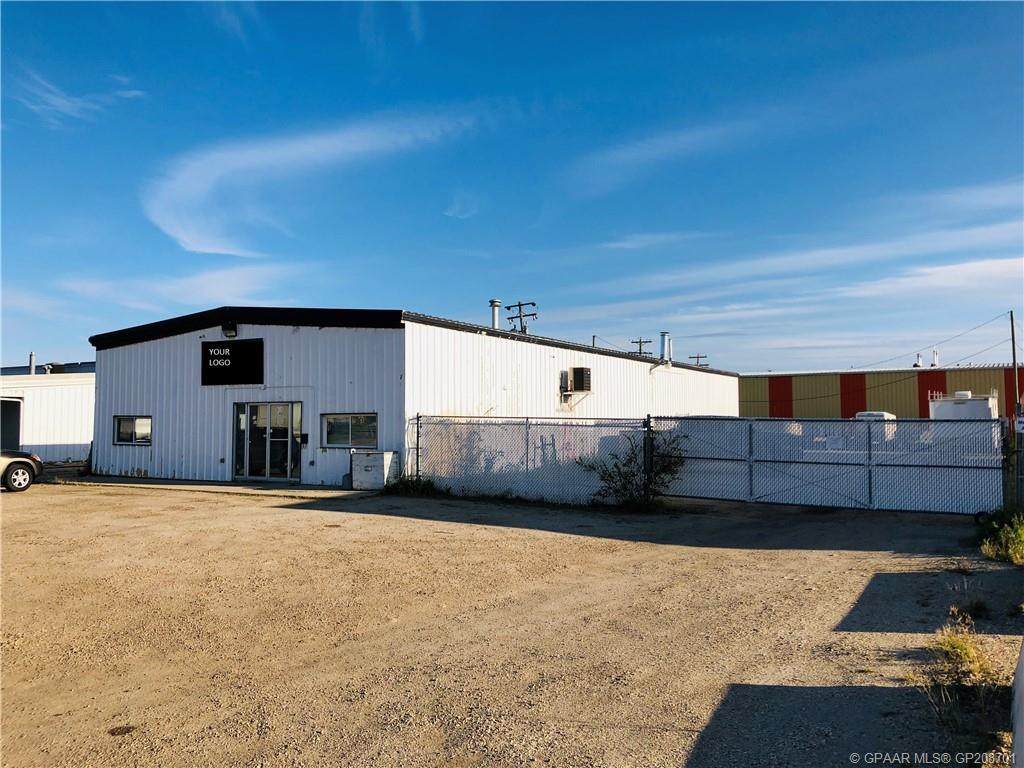 11055 92 Avenue - Photo 1