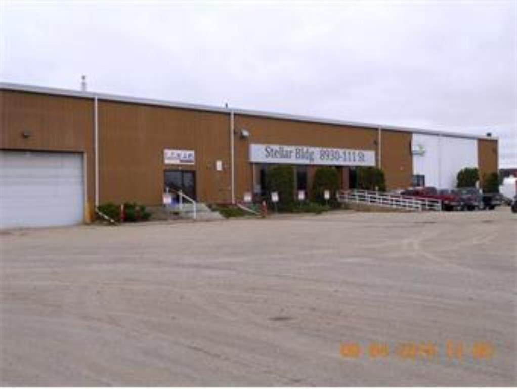 8930 111 Street - Photo 1