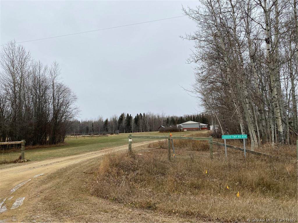 240010 Township Road 874 - Photo 1