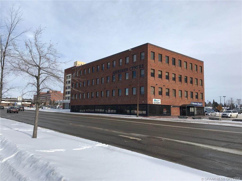 9728 101 Avenue - Photo 1