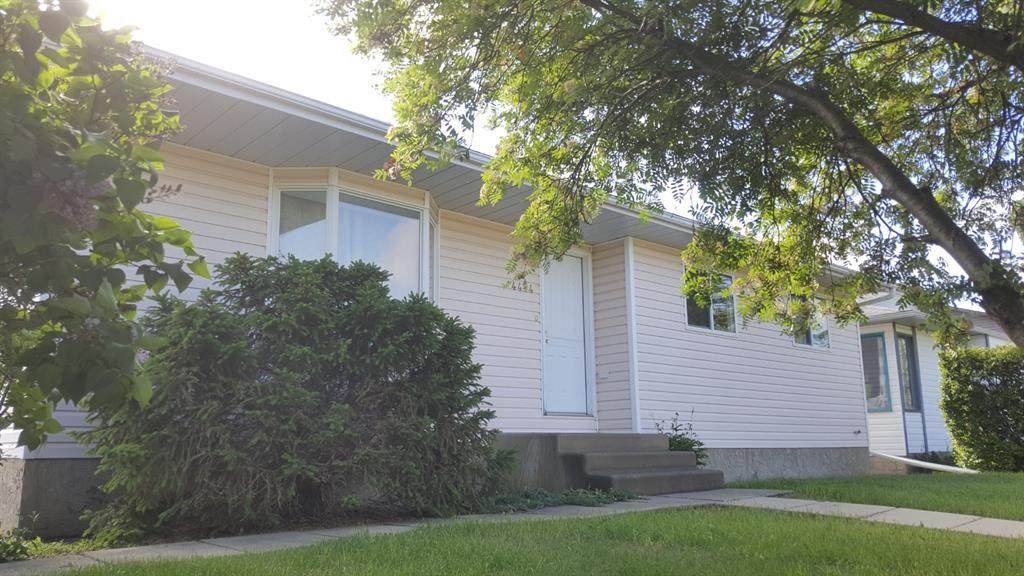 4414 54 Street - Photo 1