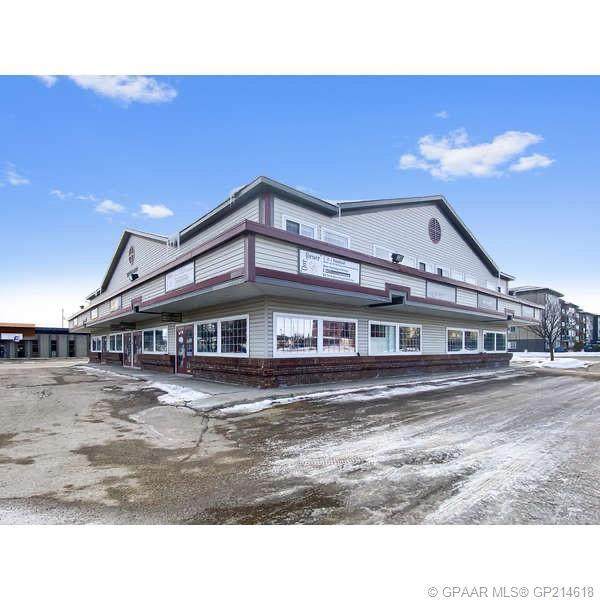 9856 97 Avenue - Photo 1