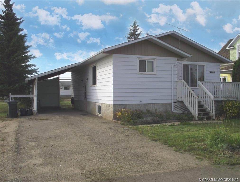 4644 51 Street - Photo 1