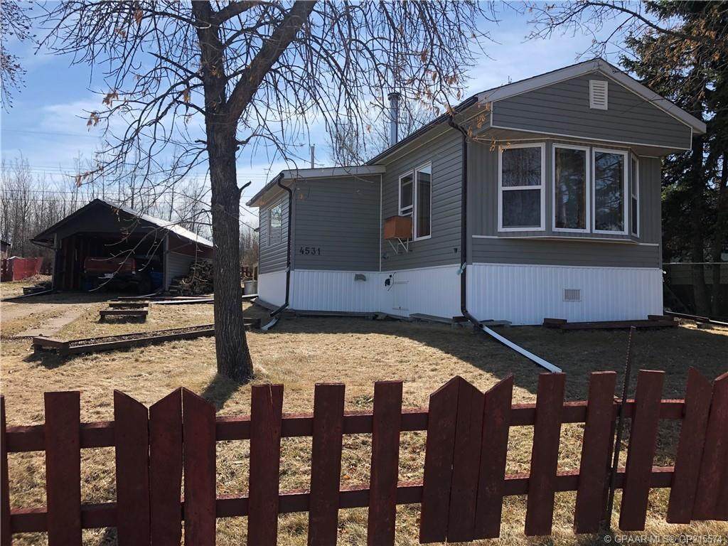 4531 47 Street - Photo 1