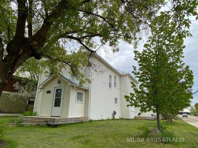 4623 49TH AVENUE - Photo 1
