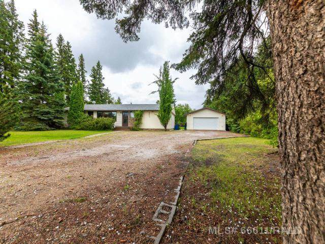 107 Railway Avenue North - Photo 1