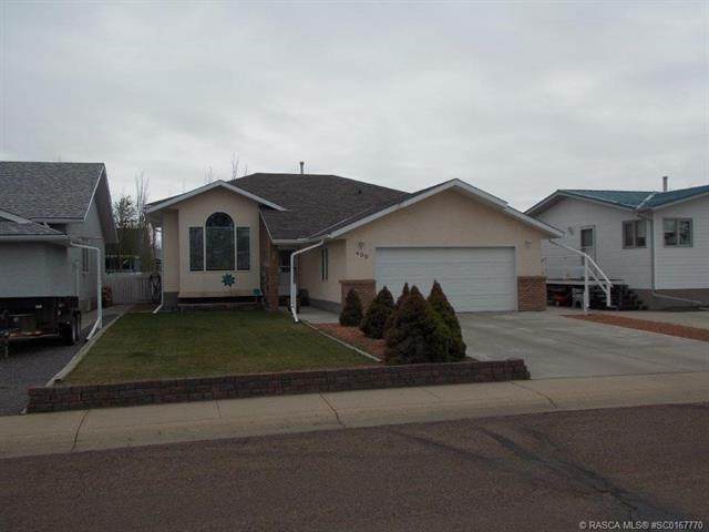 409 12 Avenue - Photo 1