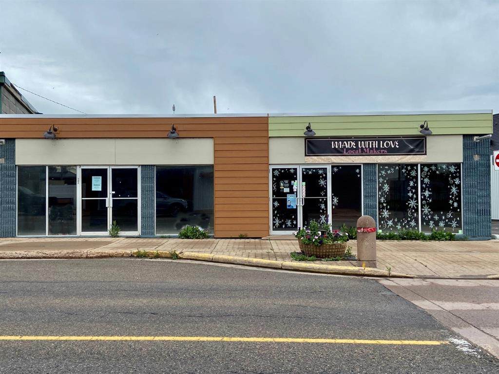 5048 50 Street - Photo 1