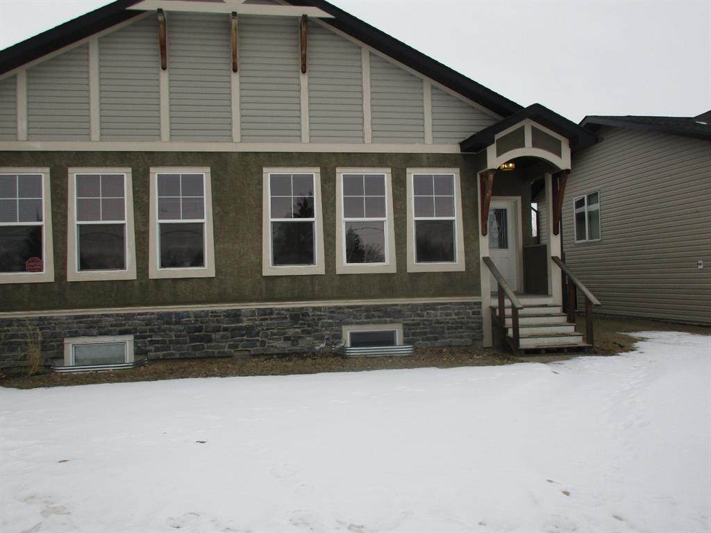 6006 A 52 Avenue - Photo 1