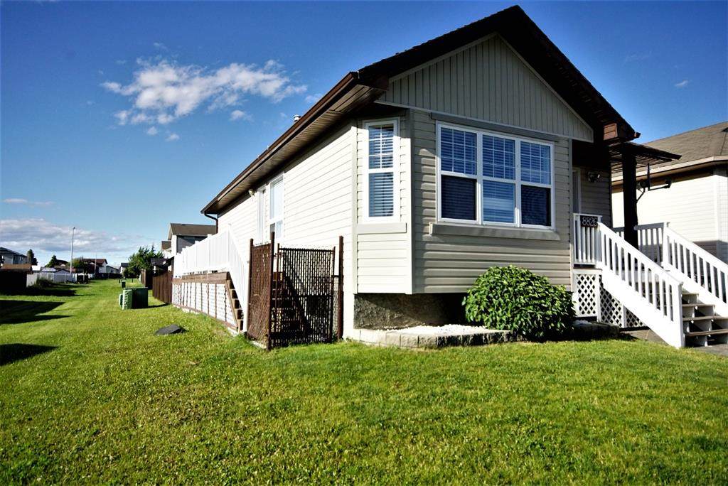 8826 62 Avenue - Photo 1