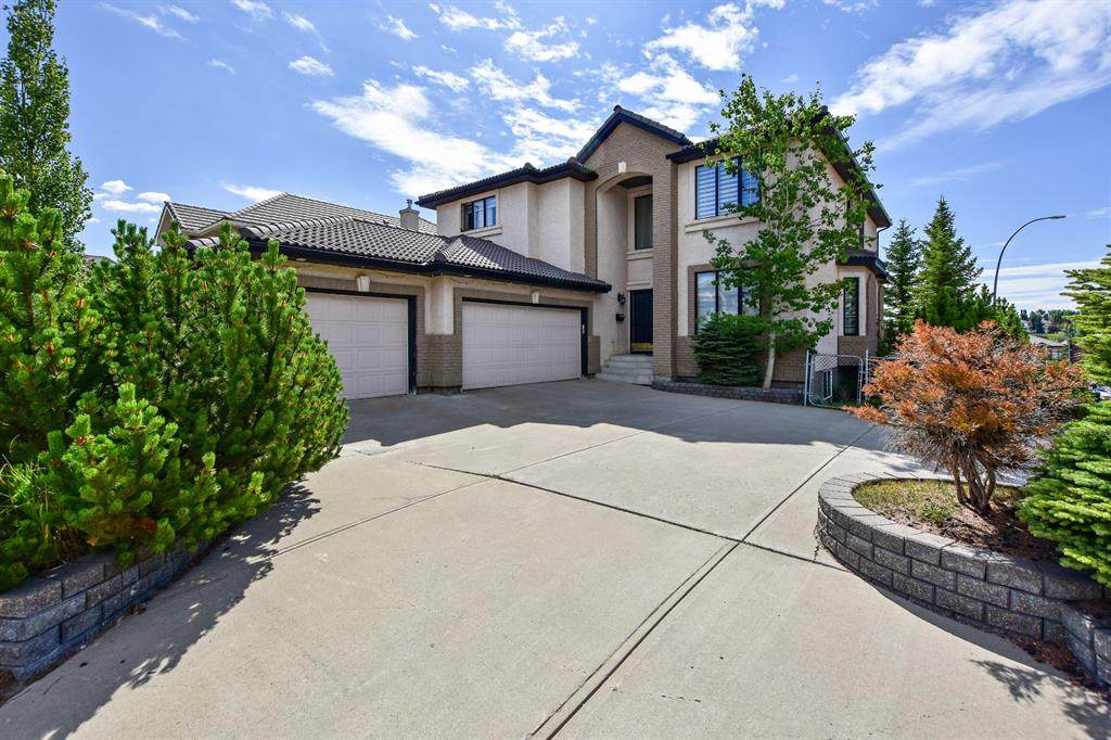 4755 Hamptons Way - Photo 1