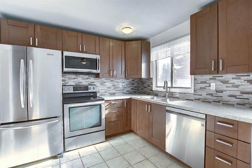 271 Dover Ridge Close - Photo 1