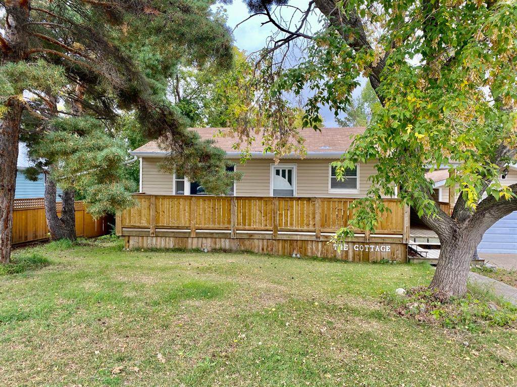 5120 50 Avenue - Photo 1