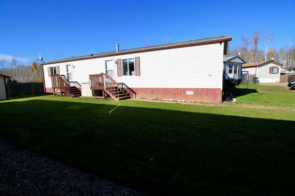 10 Dragonfly Crescent - Photo 1