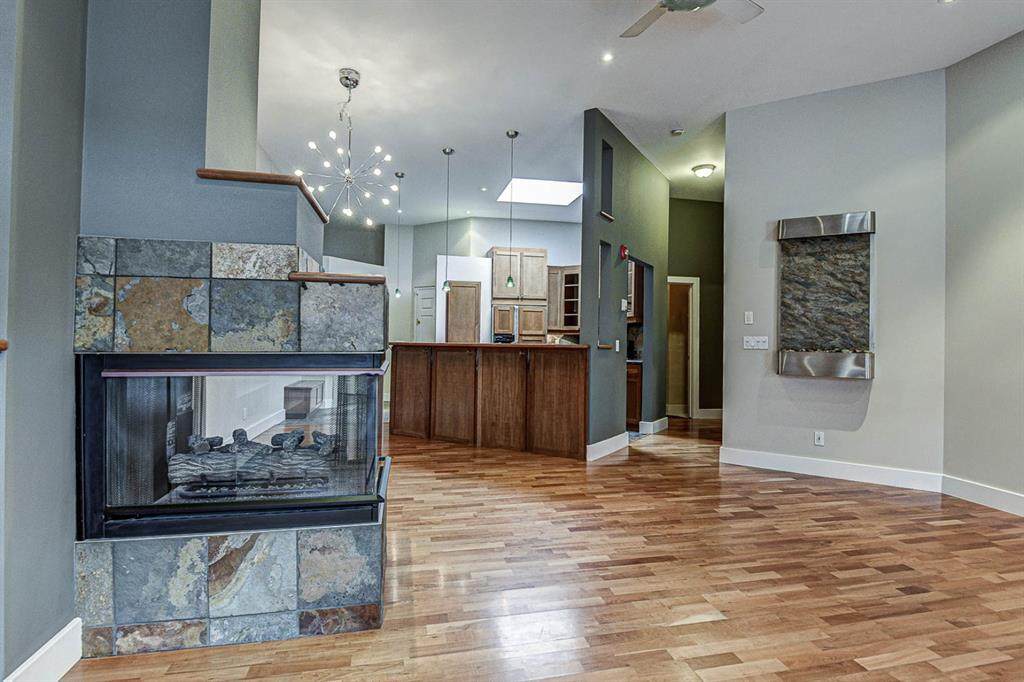 923 15 Avenue - Photo 1