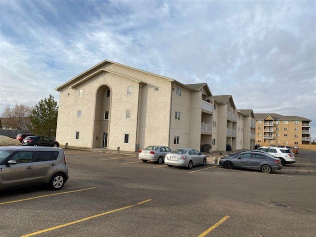 6608 42 Street - Photo 1